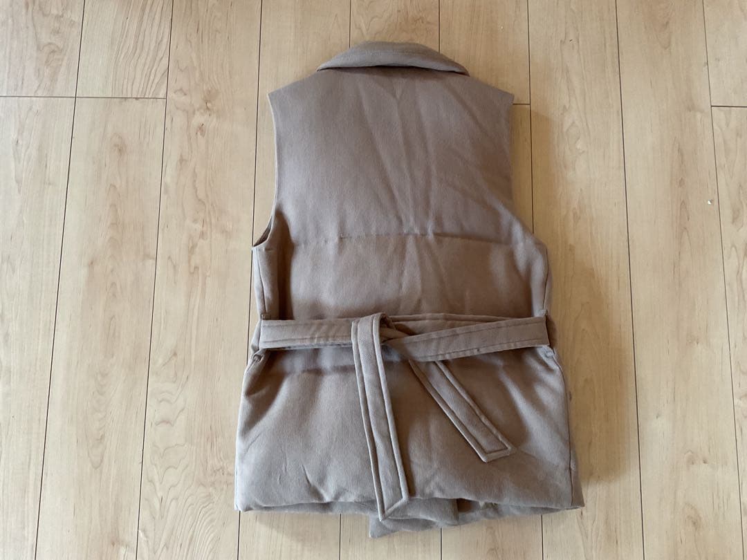 ベージュノースリーブベストウエストリボン付き