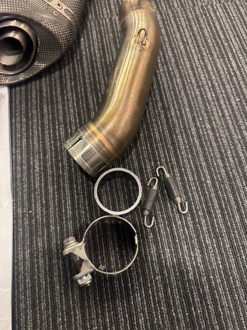 Akrapovic スリップオンマフラー KTM 390DUKE