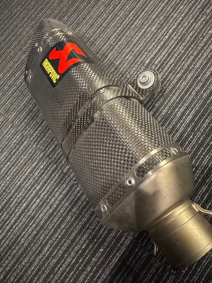 Akrapovic スリップオンマフラー KTM 390DUKE