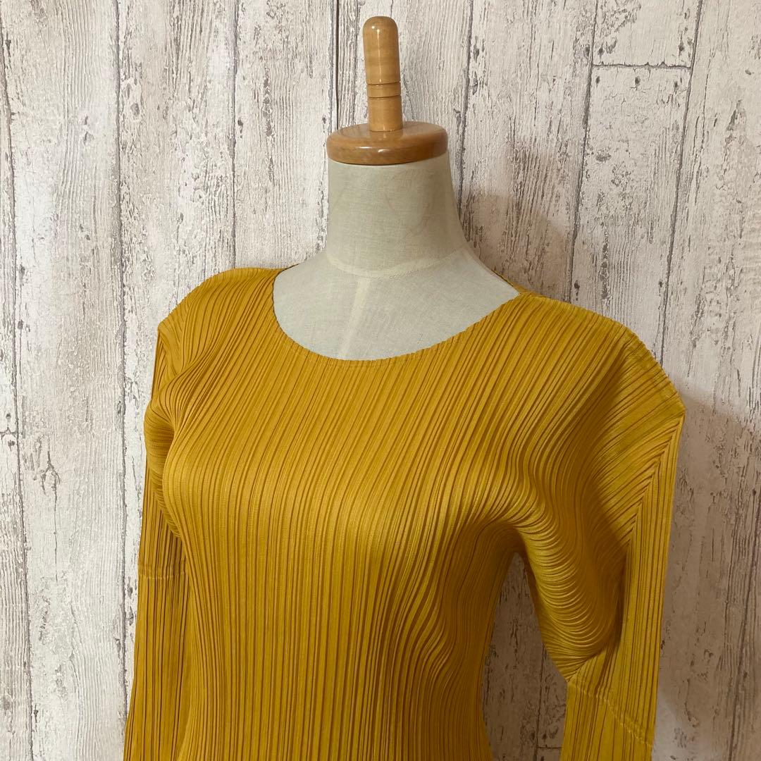 PLEATS PLEASE プリーツプリーズ イッセイミヤケ プリーツカットソー