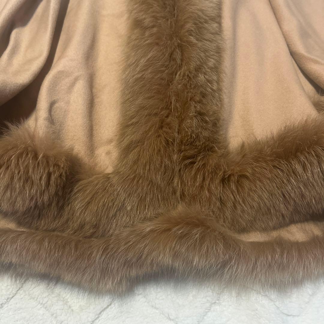 ツカキ　カシミヤ100% ベージュ ファー付き ケープ　フォックスファー