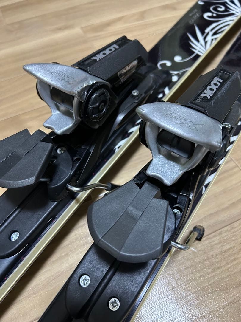 HARTカービングスキーセット女性用 板160cm、靴26〜26.5cm 中古