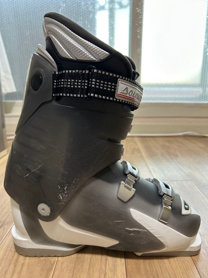 HARTカービングスキーセット女性用 板160cm、靴26〜26.5cm 中古