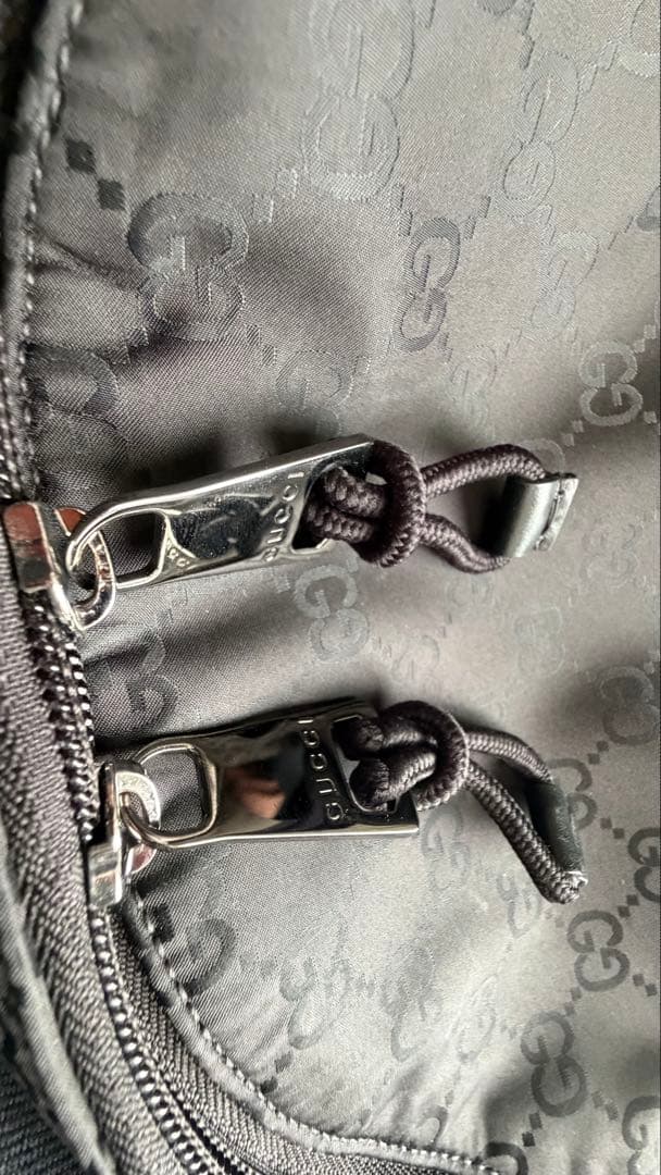 GUCCI GG ナイロン ミディアム バックパック