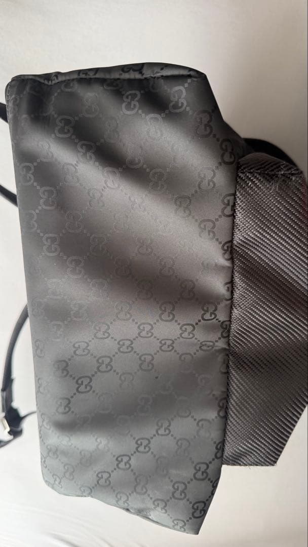 GUCCI GG ナイロン ミディアム バックパック