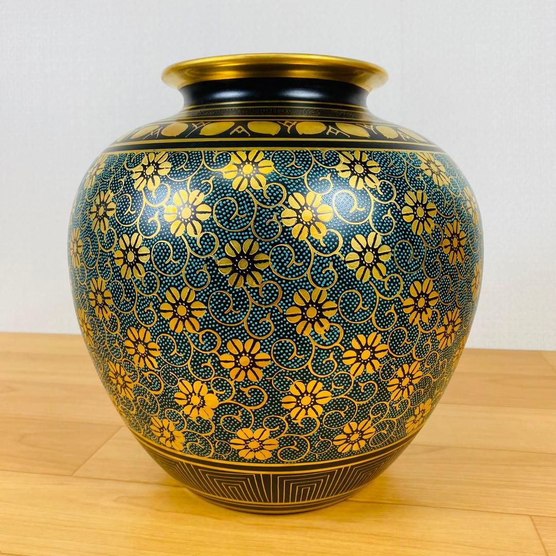 【美品】九谷焼 花瓶 洋山造 金彩 青粒鉄仙唐草文 25cm 共箱付き