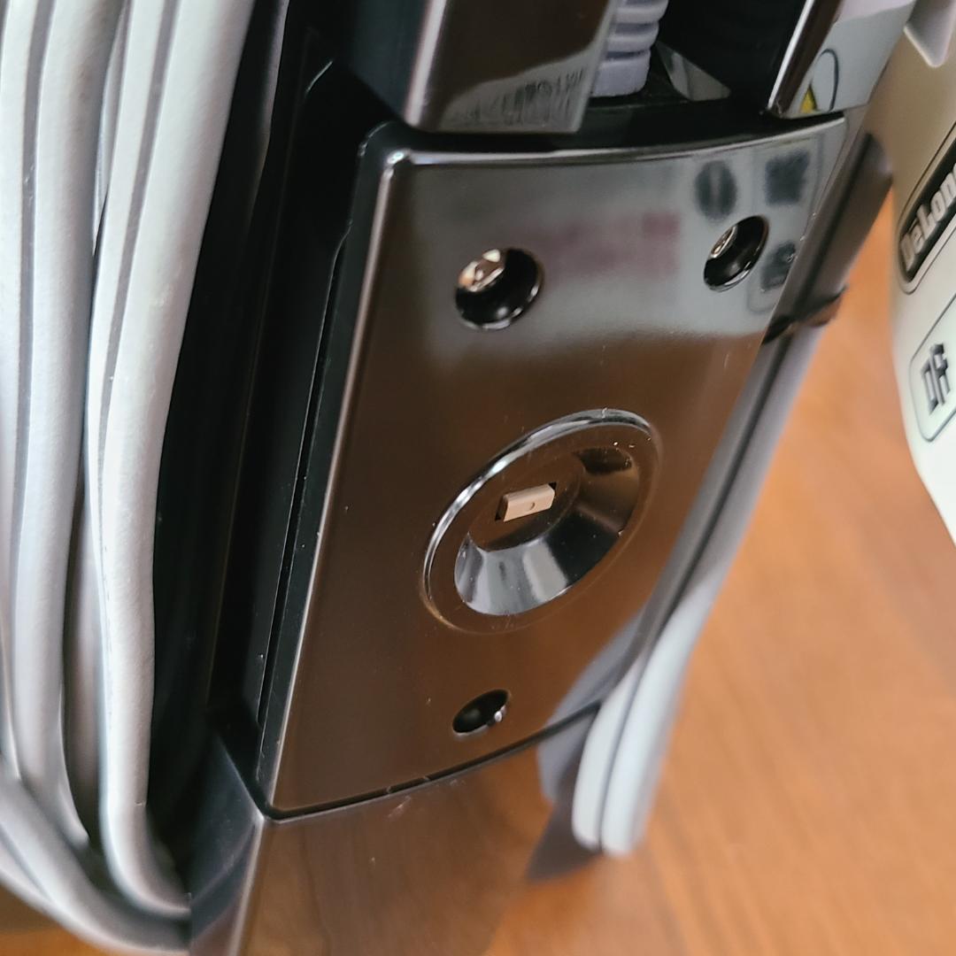 美品！DeLonghi デロンギ オイルヒーター MDHU09-BK リモコン付