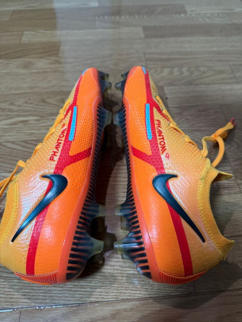 NIKE ファントム GT2 エリート FG