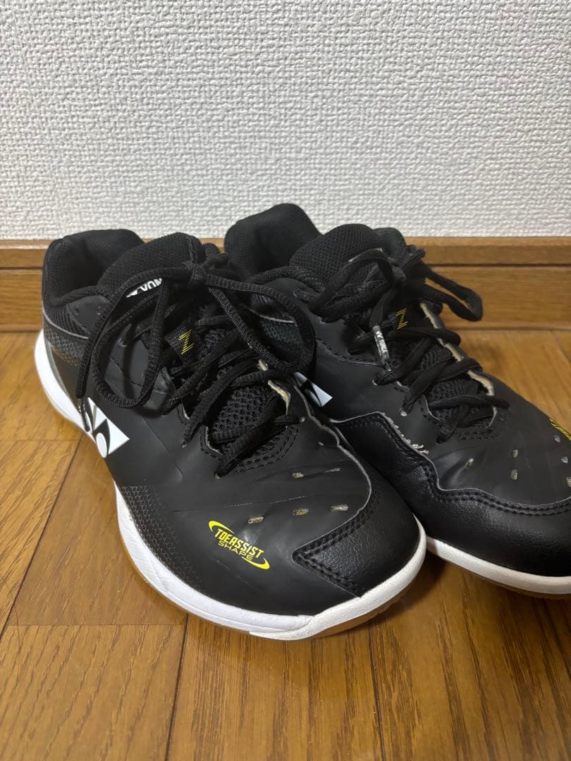 ヨネックス　バドミントンシューズ　24.0