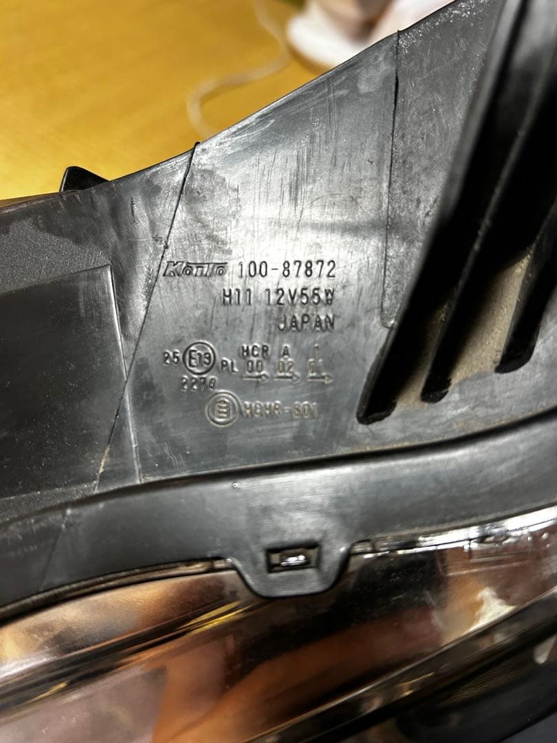 三菱　パジェロv93 用　ヘッドライト　左