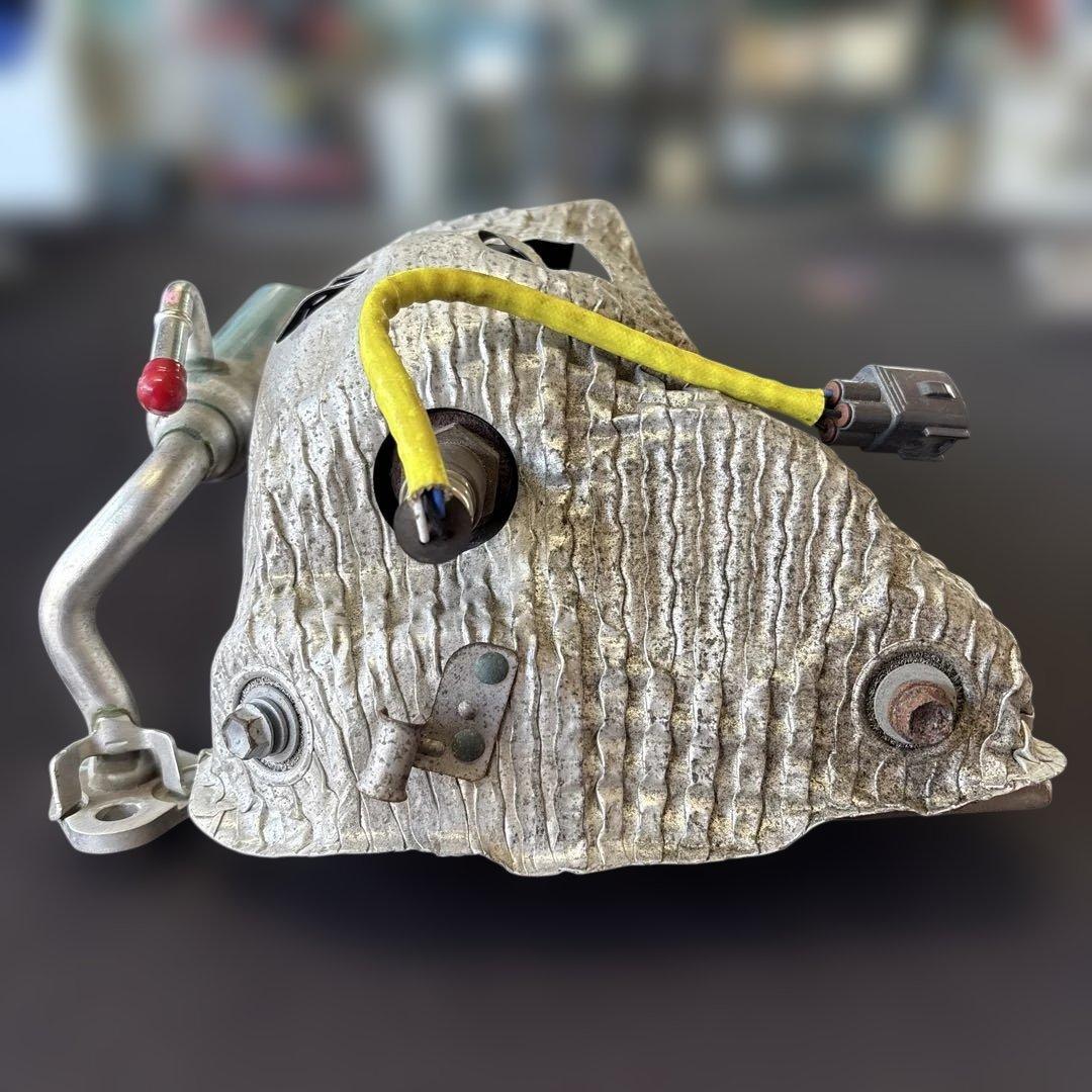 #1867 ミライース　触媒