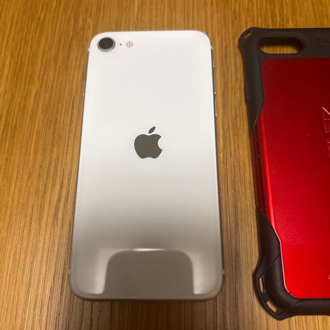Apple iPhone SE 2 ホワイト 本体 Lightningケーブル