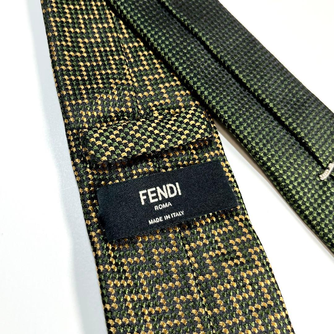希少✨極美品✨FENDI フェンディ ネクタイ 高級シルク　フェンディフェイス