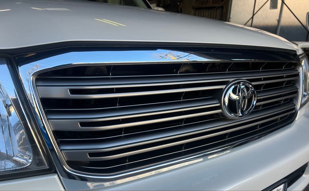 ランクル100中期 トヨタ 純正メッキグリル