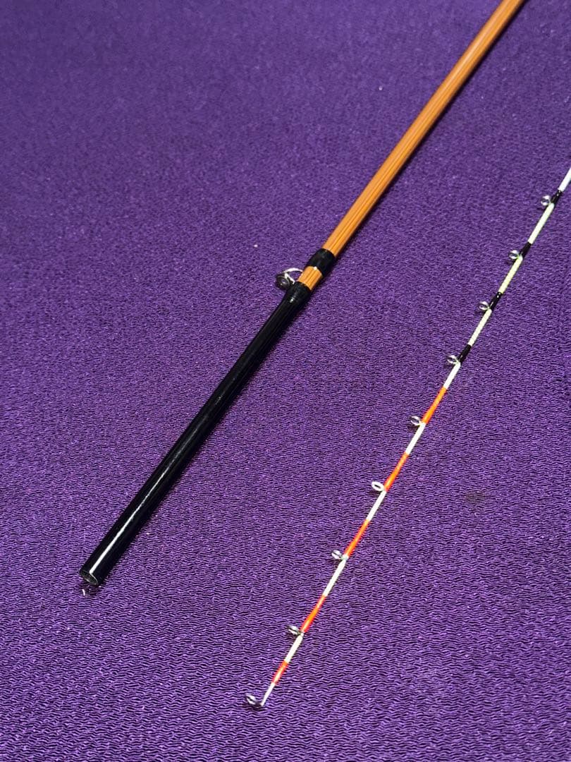 グラス無垢穂先の ヘチ竿 尾浦ニ一〇 手元カーボン2本継 210cm 黒竹握り