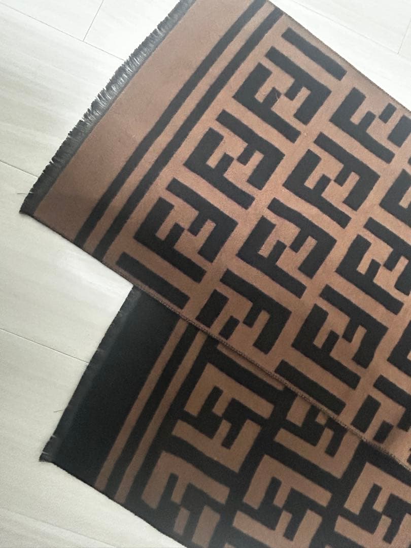 Fendi ロゴ マフラー ブラウン ブラック