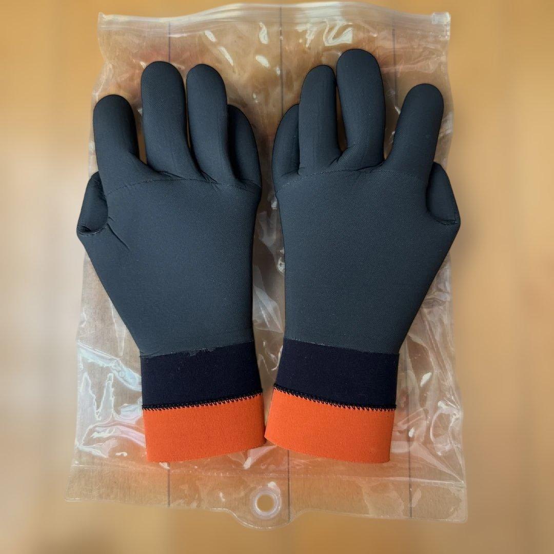 サーフィン用　DAN(ダン)ブーツ・グローブ