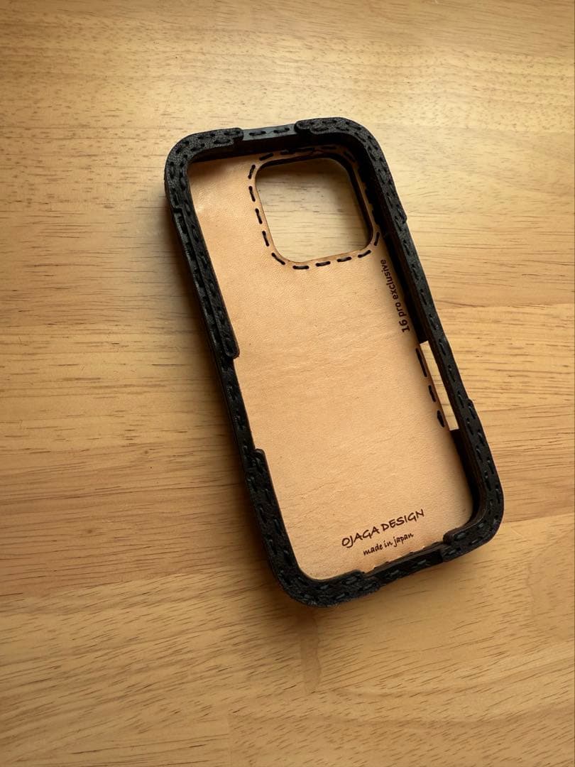 Ojaga designオジャガデザインiPhoneケース＋ストラップ16pro