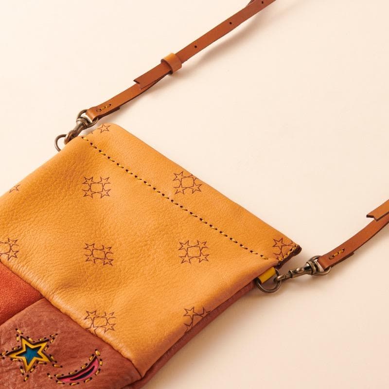 Ojaga designオジャガデザインiPhoneケース＋ストラップ16pro