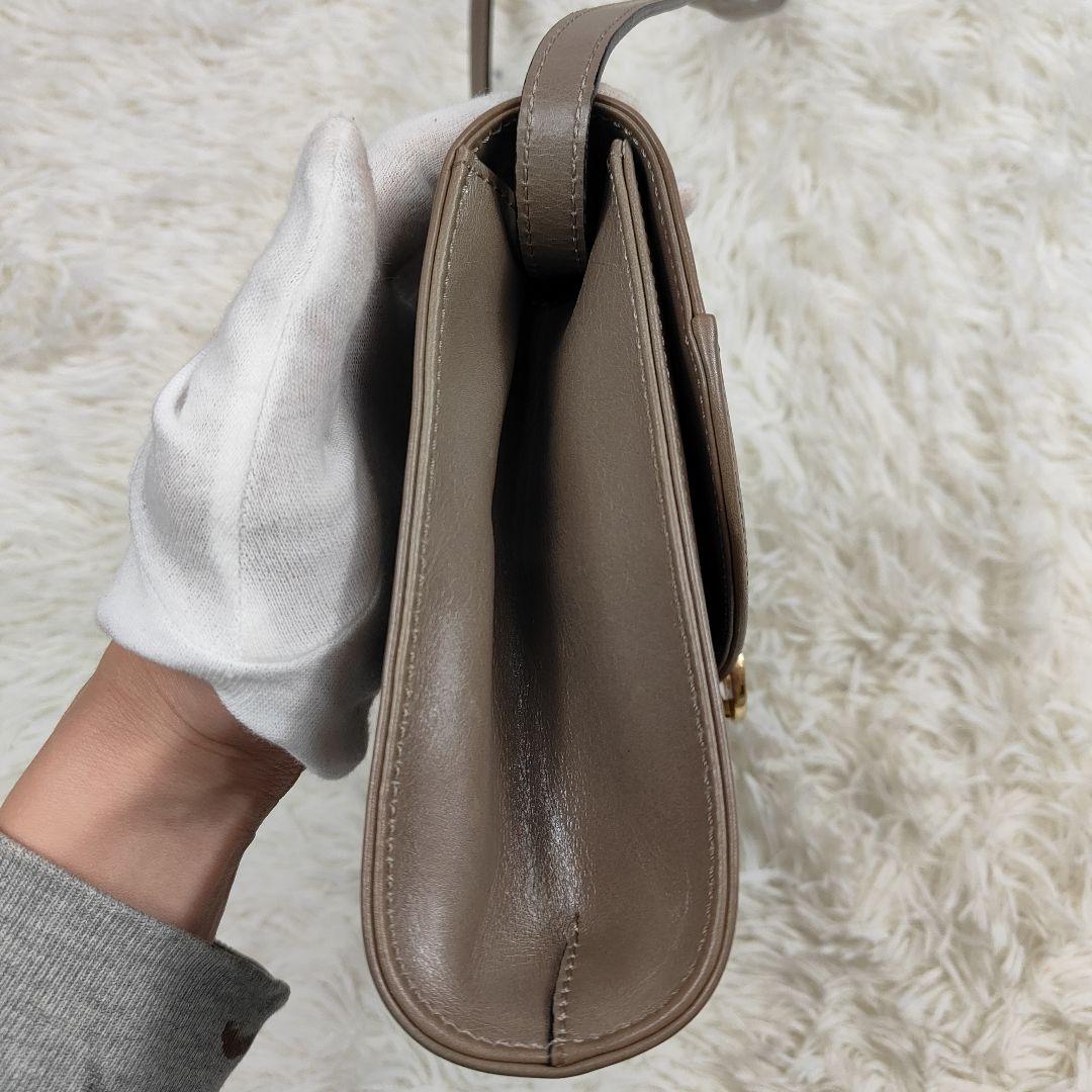 本日限定価格　セリーヌ　ショルダーバッグ　トリオンフ金具　2way　レザー