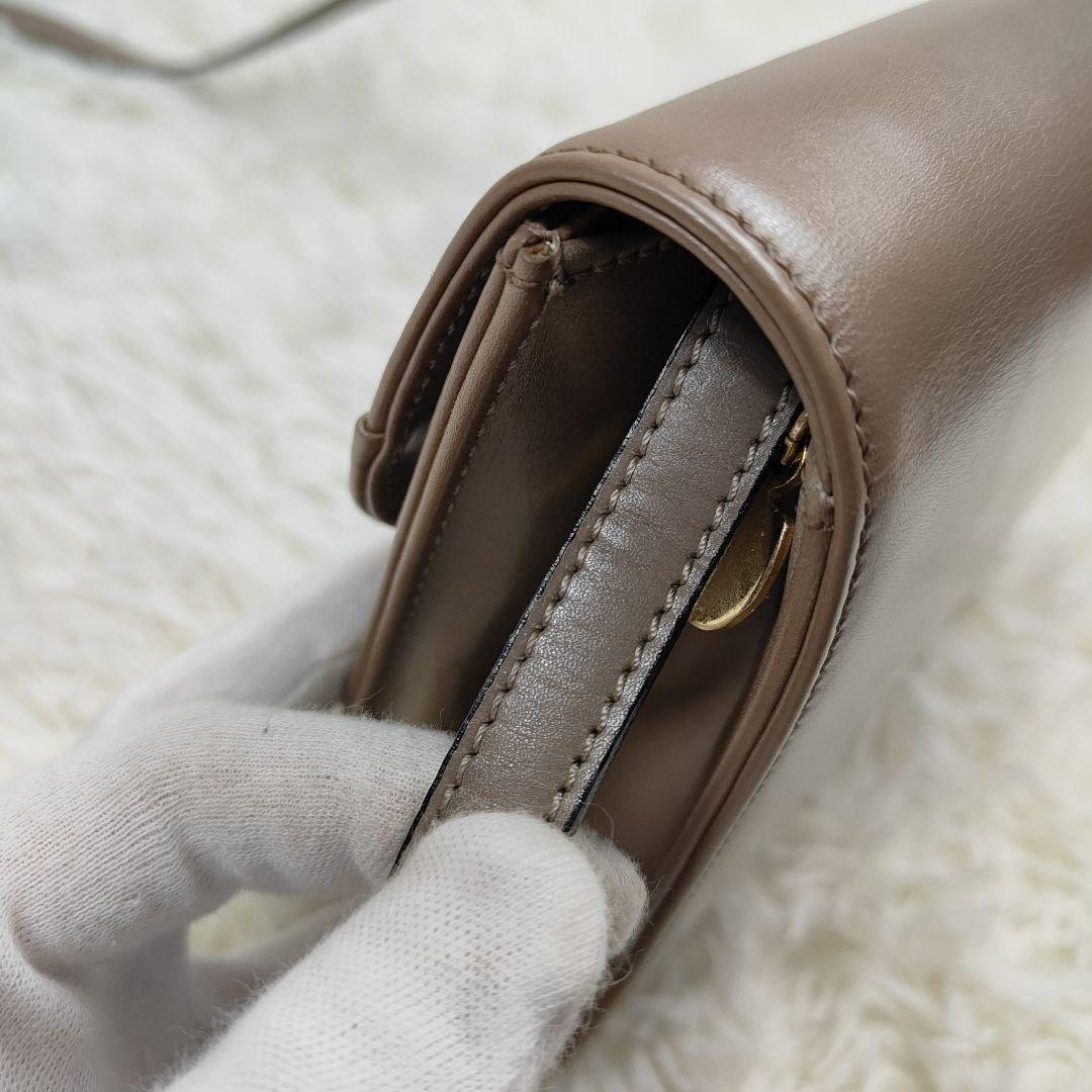 本日限定価格　セリーヌ　ショルダーバッグ　トリオンフ金具　2way　レザー