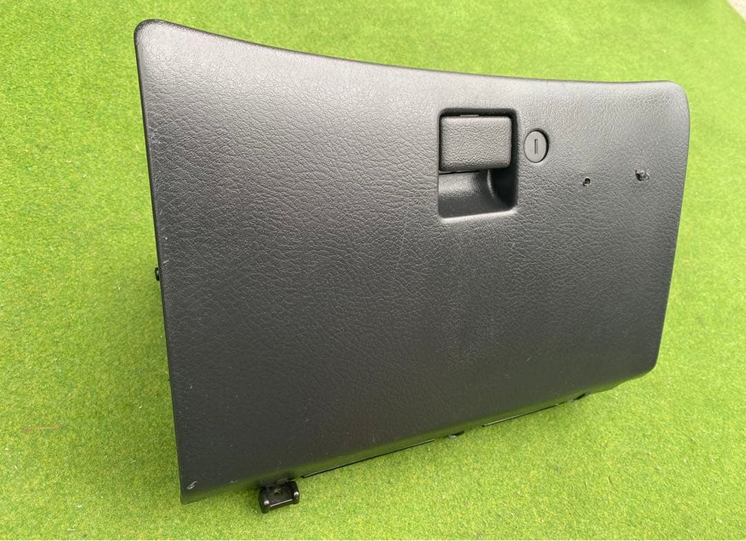 日産　NISSAN GTR BNR32 スカイライン　グローブボックス