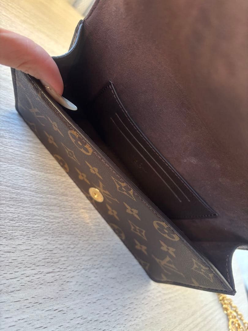 ルイヴィトン ショルダーバッグ ウォレットオンチェーンリリー M82509