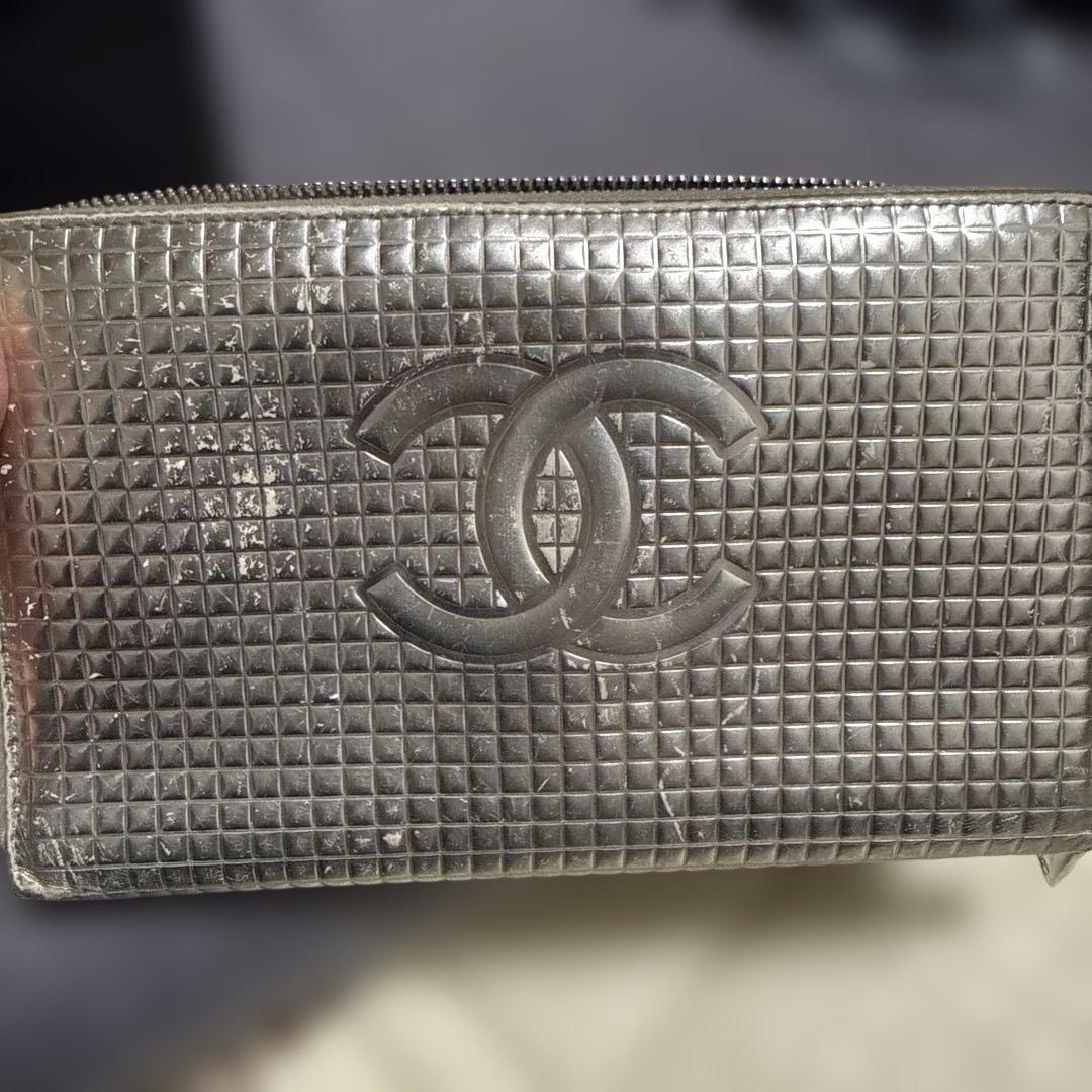 CHANEL マイクロチョコバー メタリック 長財布 希少！