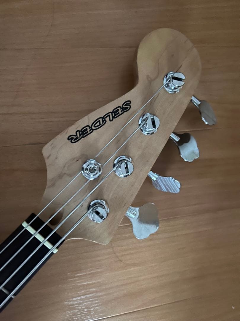 レフティ　selder エレキベースギター　ジャズべタイプ　弦高調整済み！です