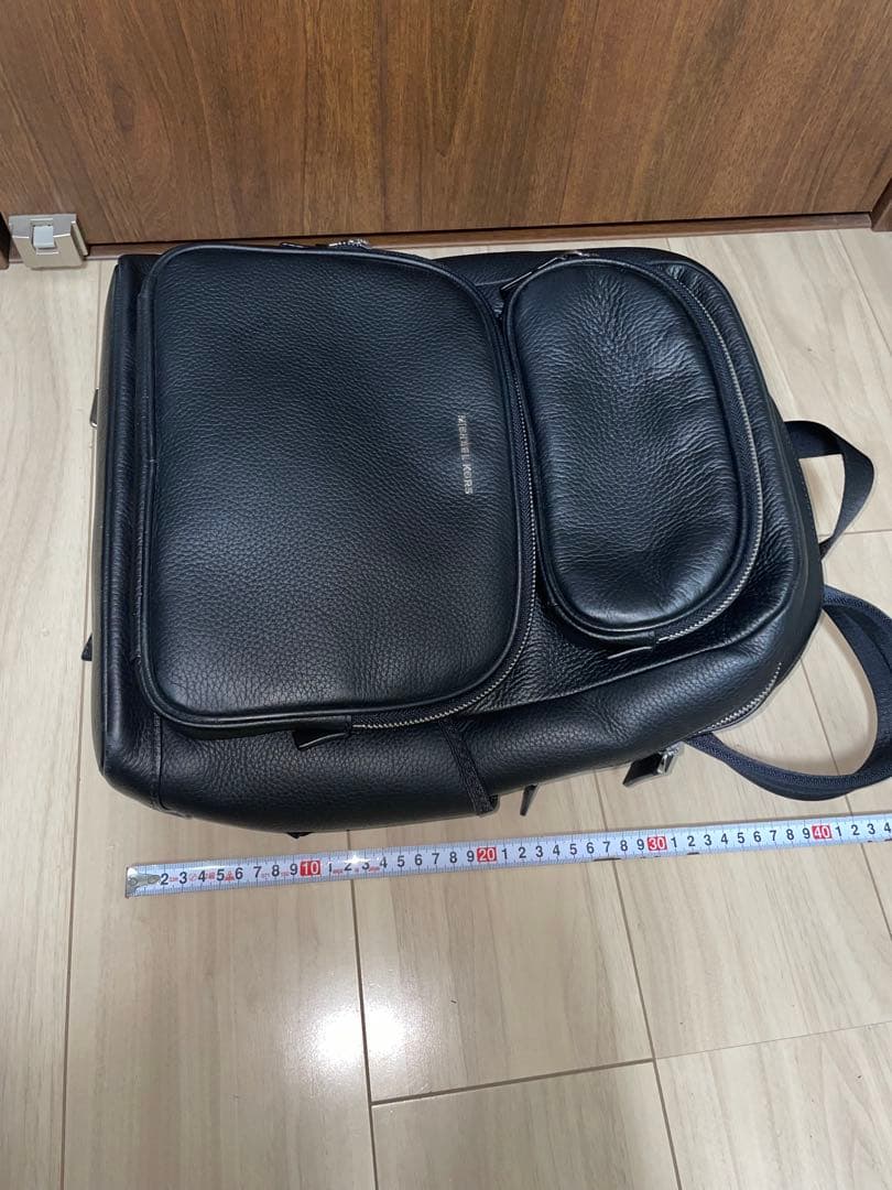 MICHAEL KORS ブラックバックパック