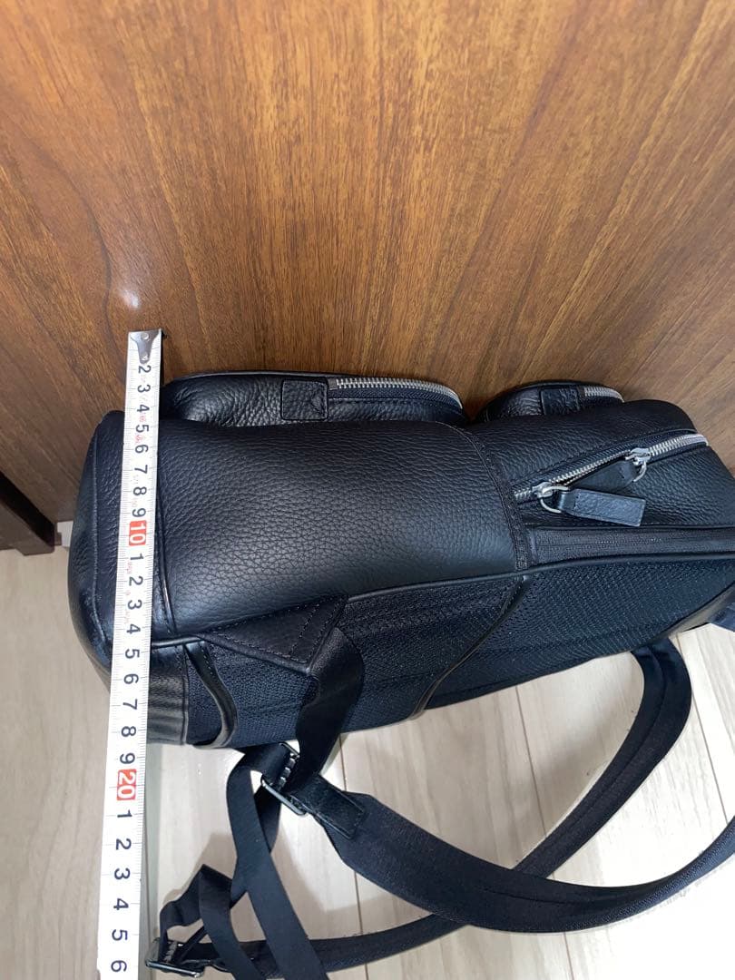 MICHAEL KORS ブラックバックパック