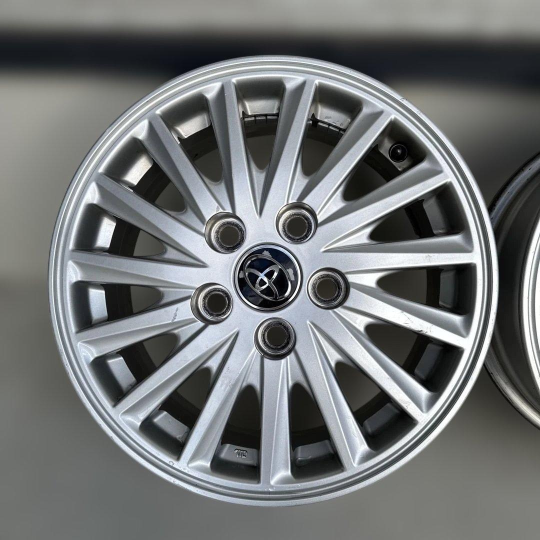 トヨタ純正ホイール80ノア ヴォクシー エスクァイア 15インチ