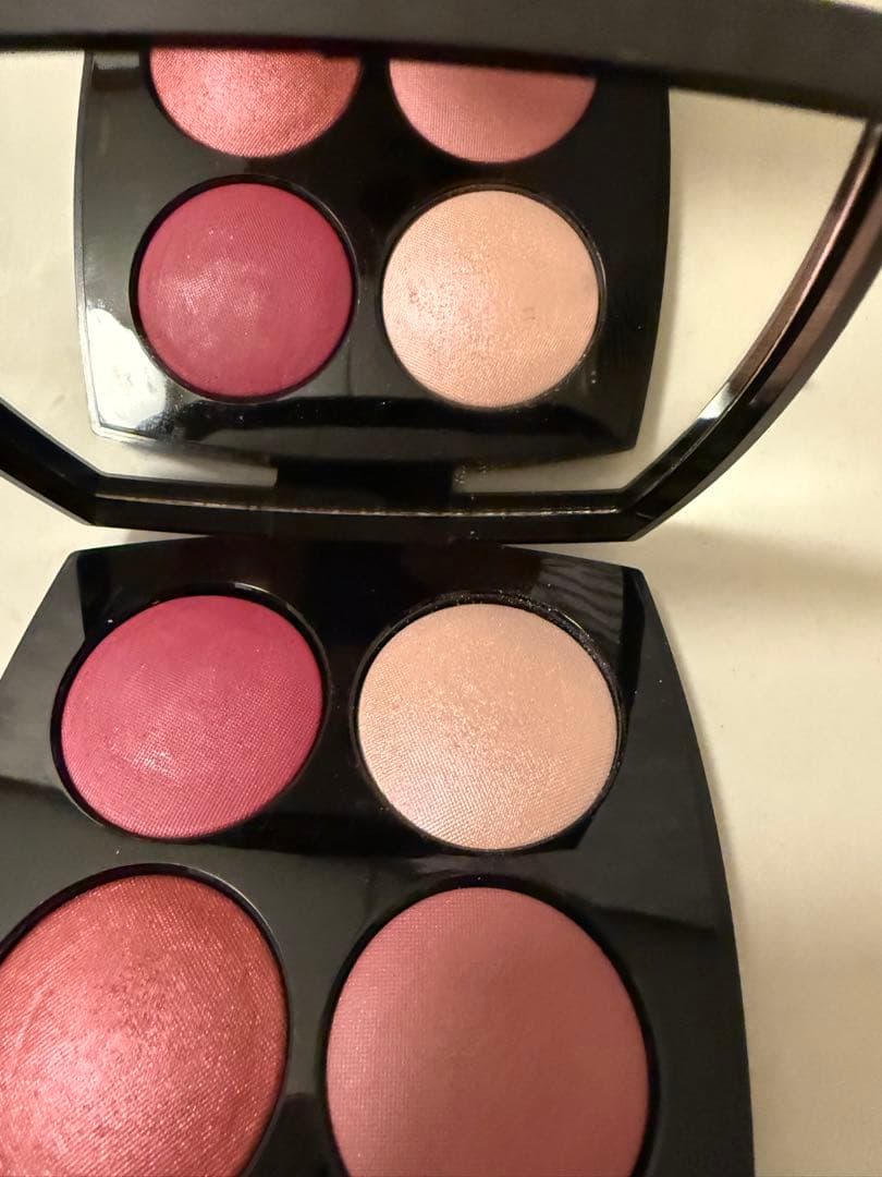 シャネル　ルージュ　ヌワール　コンフィダンス　アイシャドウアンドチークパレット