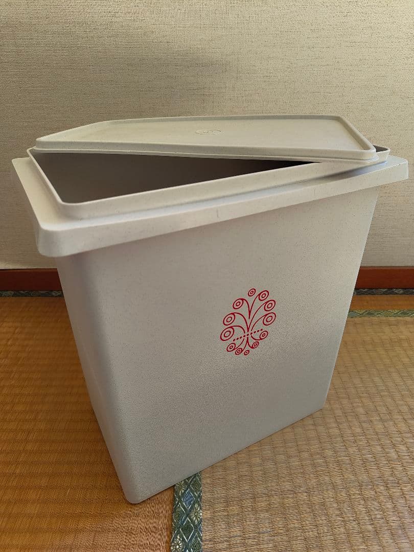 昭和レトロ　タッパーウェア　10キロキーパー3個セット