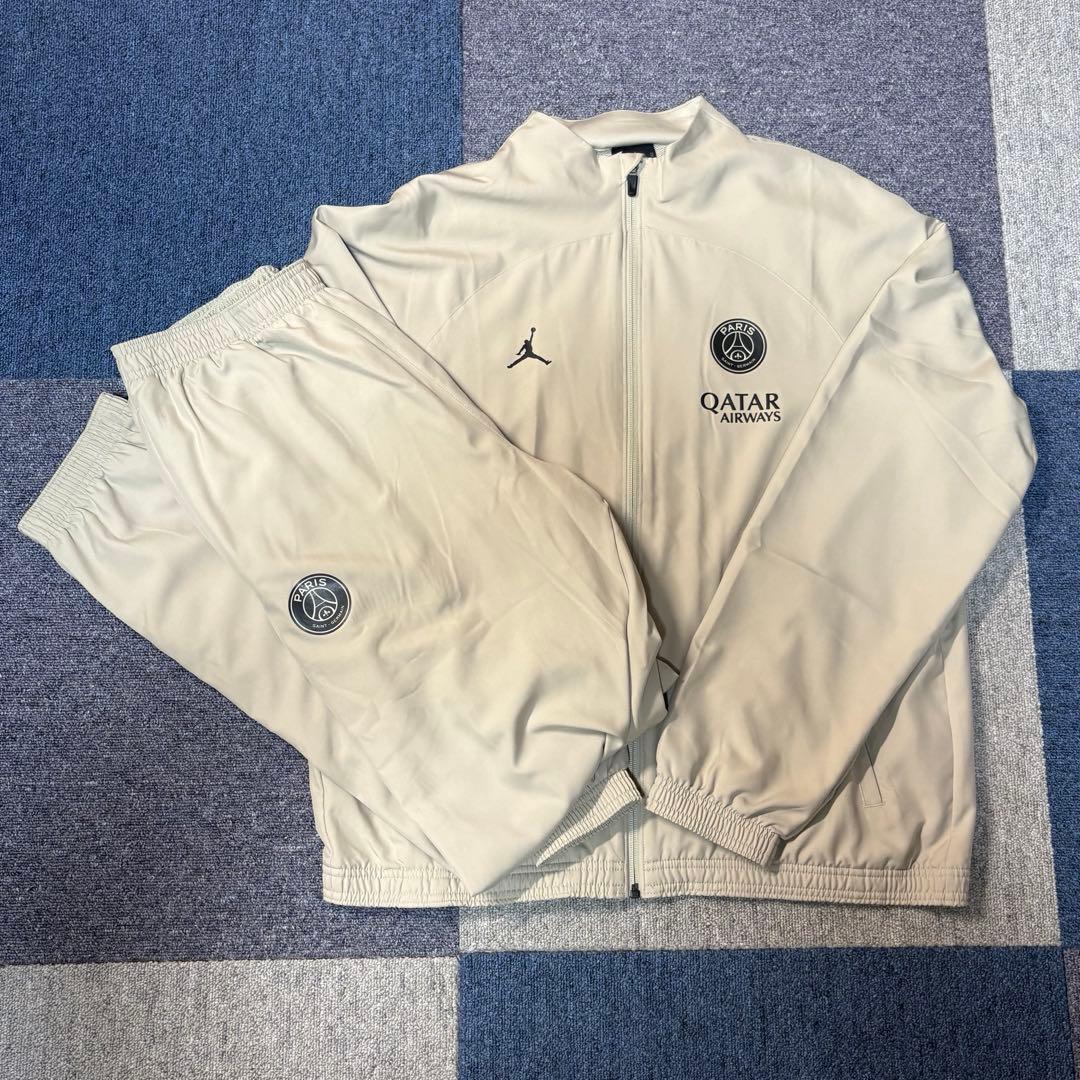 Nike × PSG × Jordan トラックスーツ