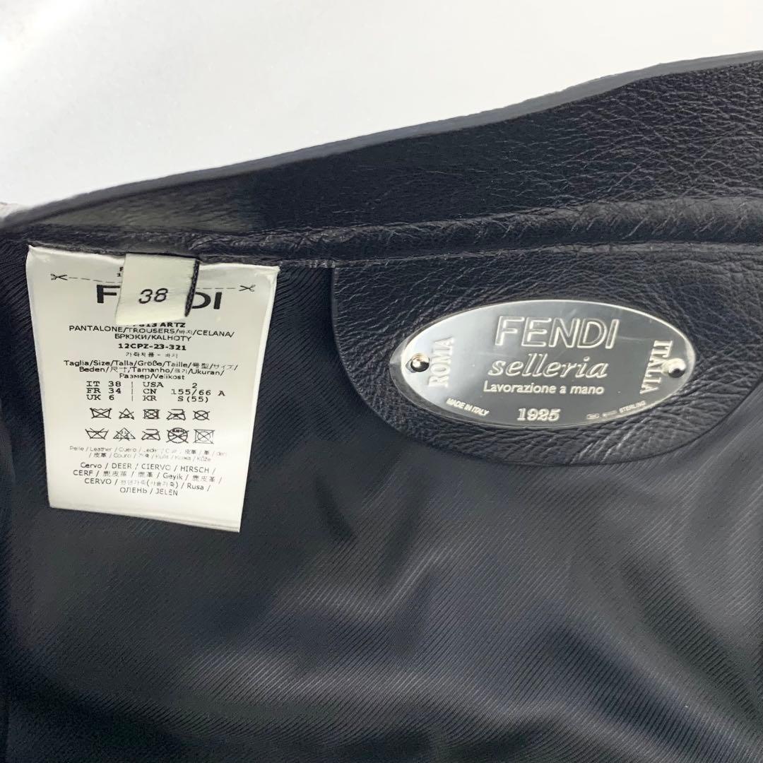 フェンディ レザーパンツ ショートパンツ ボトムス ブラック