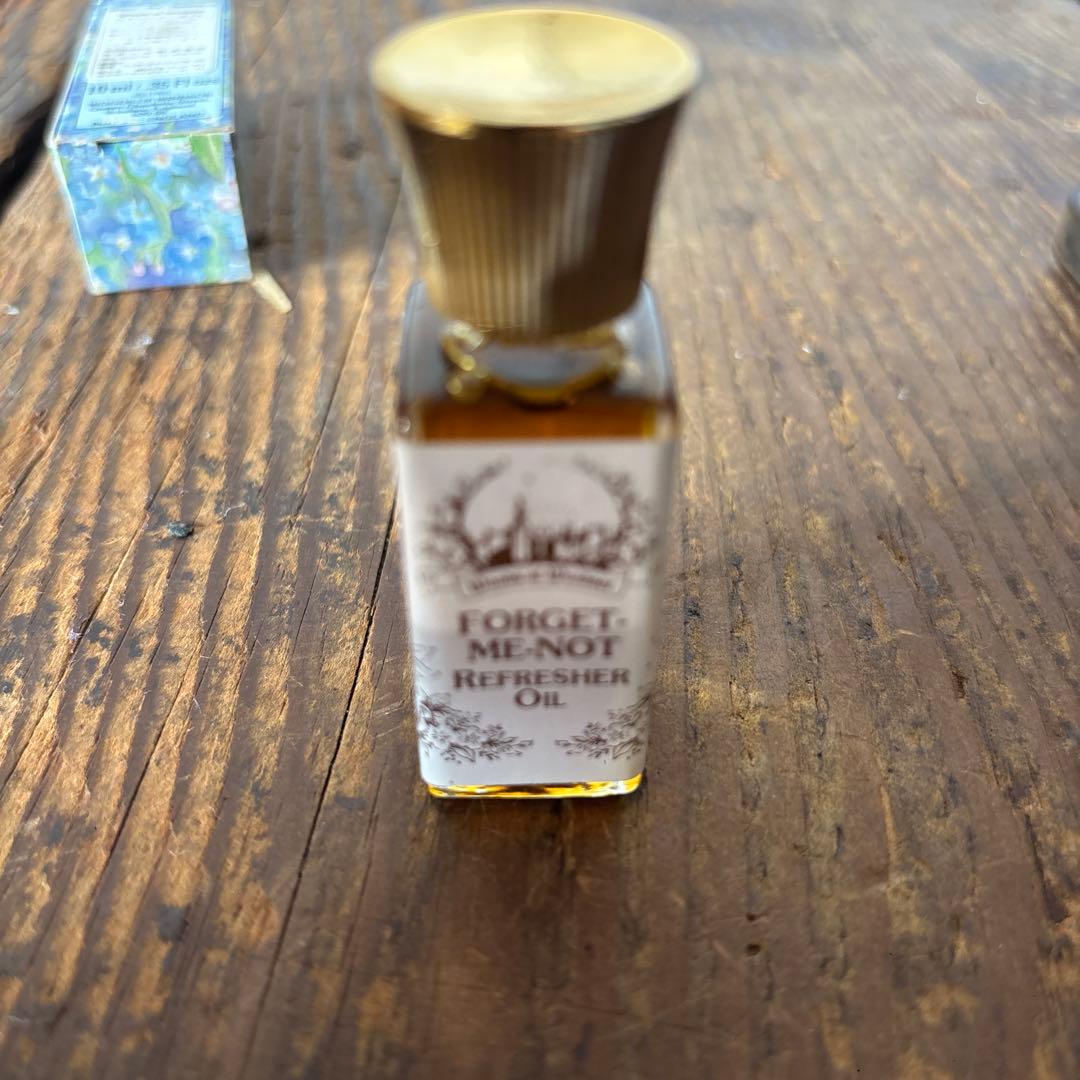 ウッズオブウィンザー オイル 忘れな草