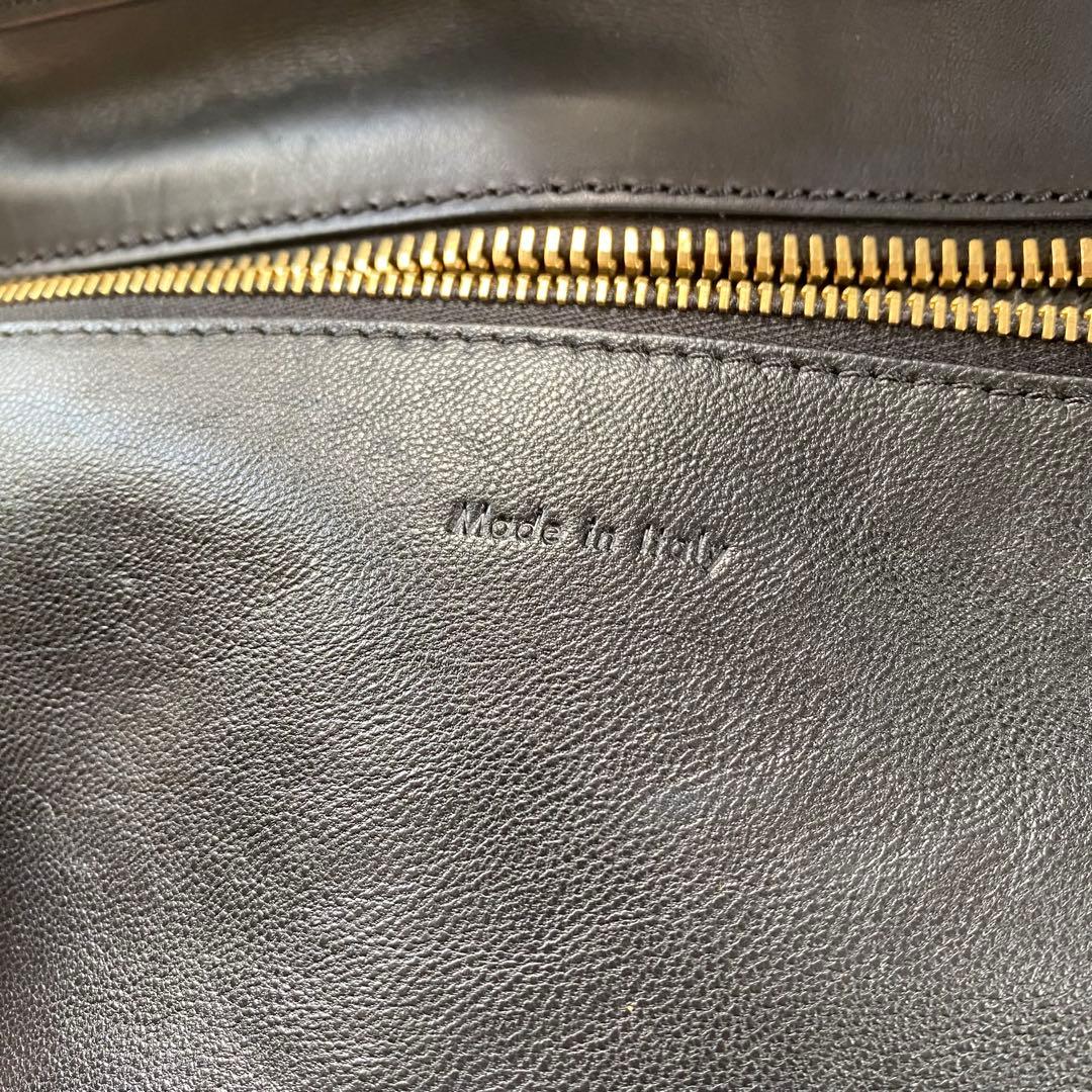 人気モデルCELINE ブラックレザートートバッグ