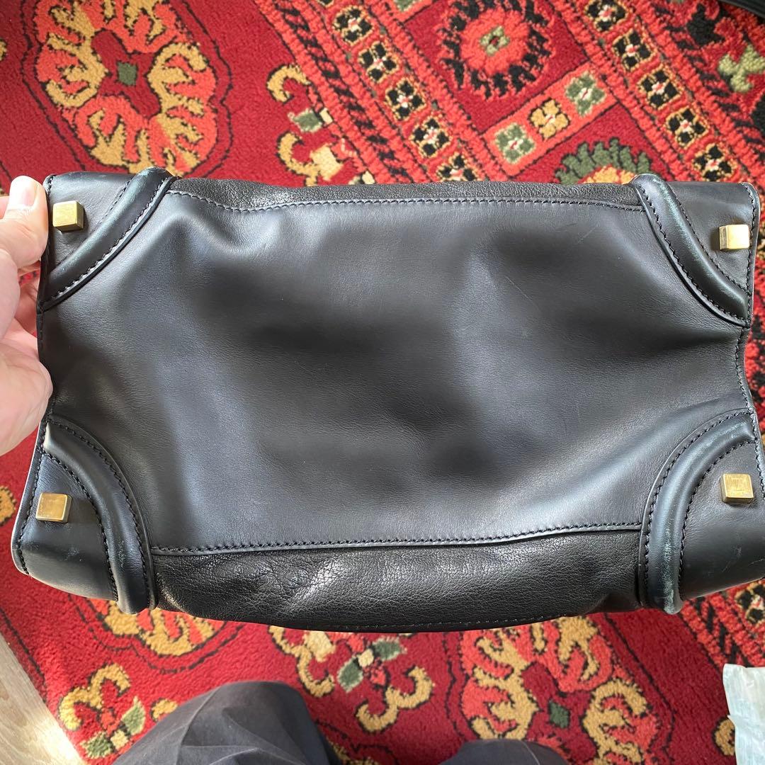 人気モデルCELINE ブラックレザートートバッグ