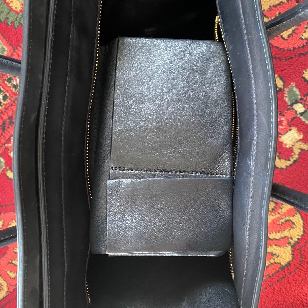 人気モデルCELINE ブラックレザートートバッグ