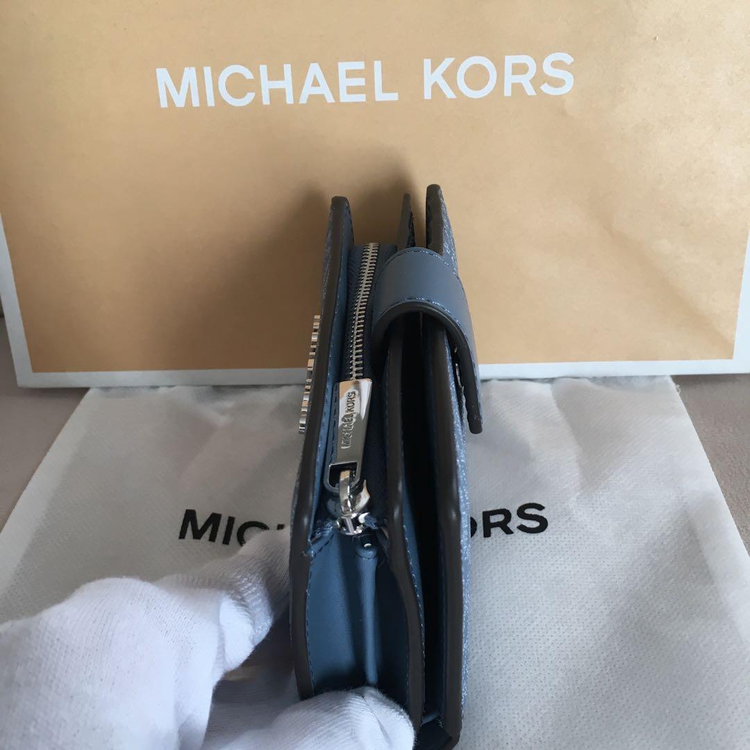 新品　マイケルコース　MICHEAL KORS 二つ折り　ブルー　財布