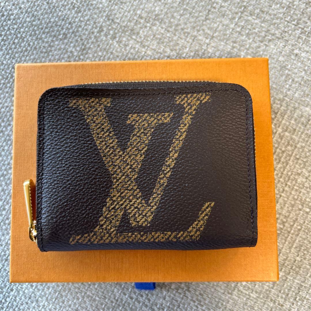 LOUIS VUITTON モノグラムジャイアントジッピーパース 財布