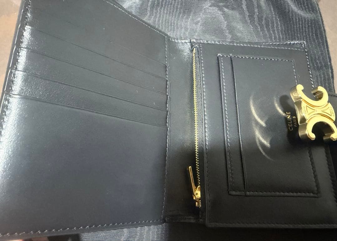 CELINE財布