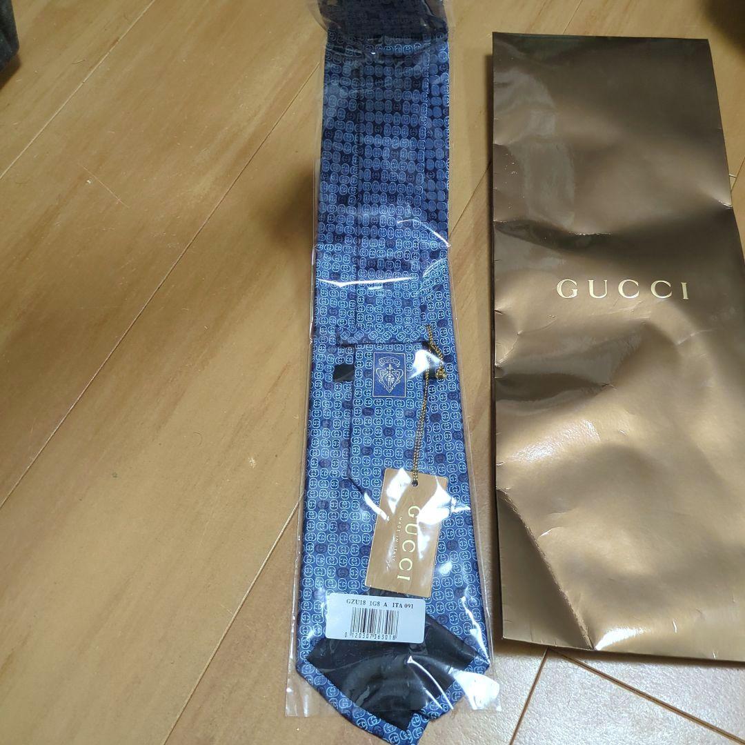 GUCCI 　ネクタイ　ブルー