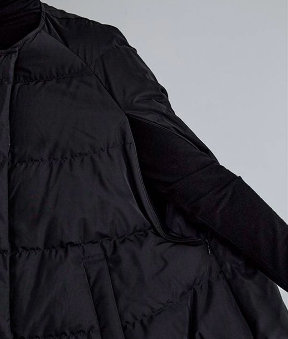 LE PHILルフィル　パッフィーダウン　ポンチョケープ新品未使用タグ付今季完売