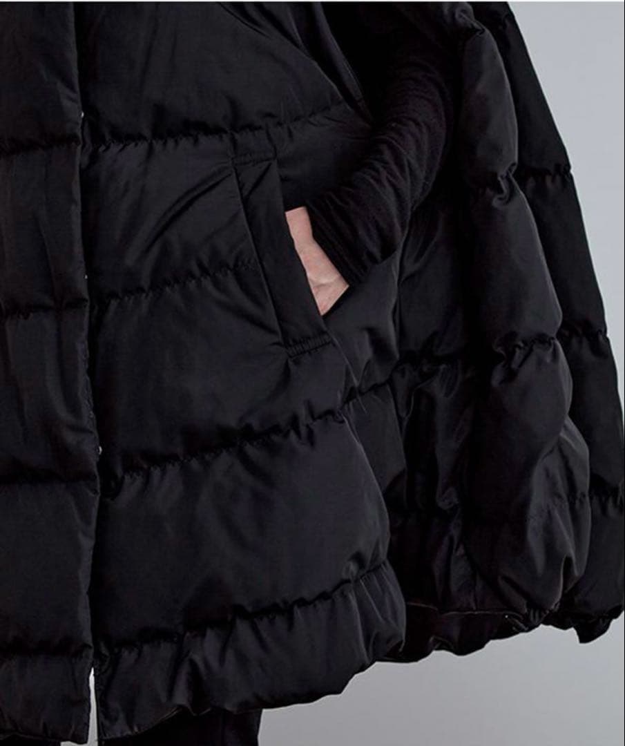 LE PHILルフィル　パッフィーダウン　ポンチョケープ新品未使用タグ付今季完売