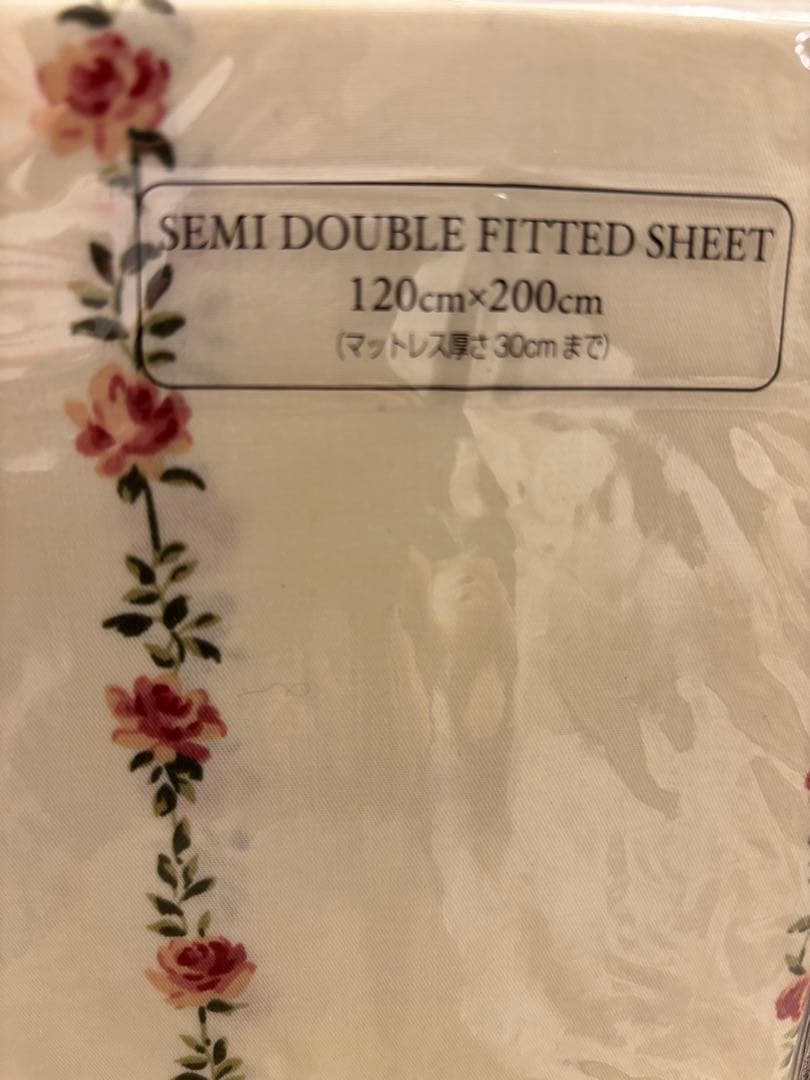 レオ様リクエスト　　　　　ローラアシュレイ　ベッド用シーツ　セミダブル