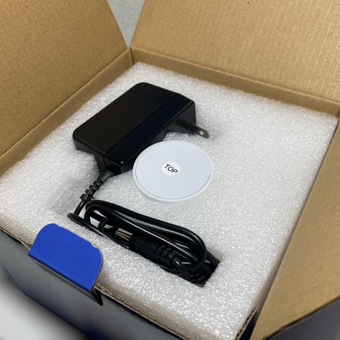 空中浮遊するディスプレスタンド LEVISTAGEシリーズ　ホワイト