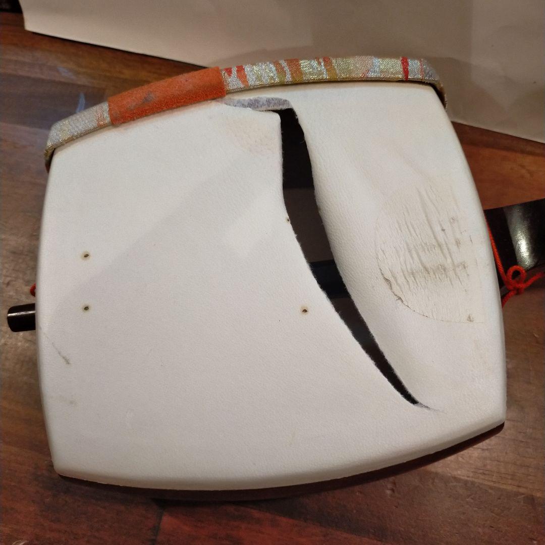 高級三味線　k18 高級糸巻き　皮破れ