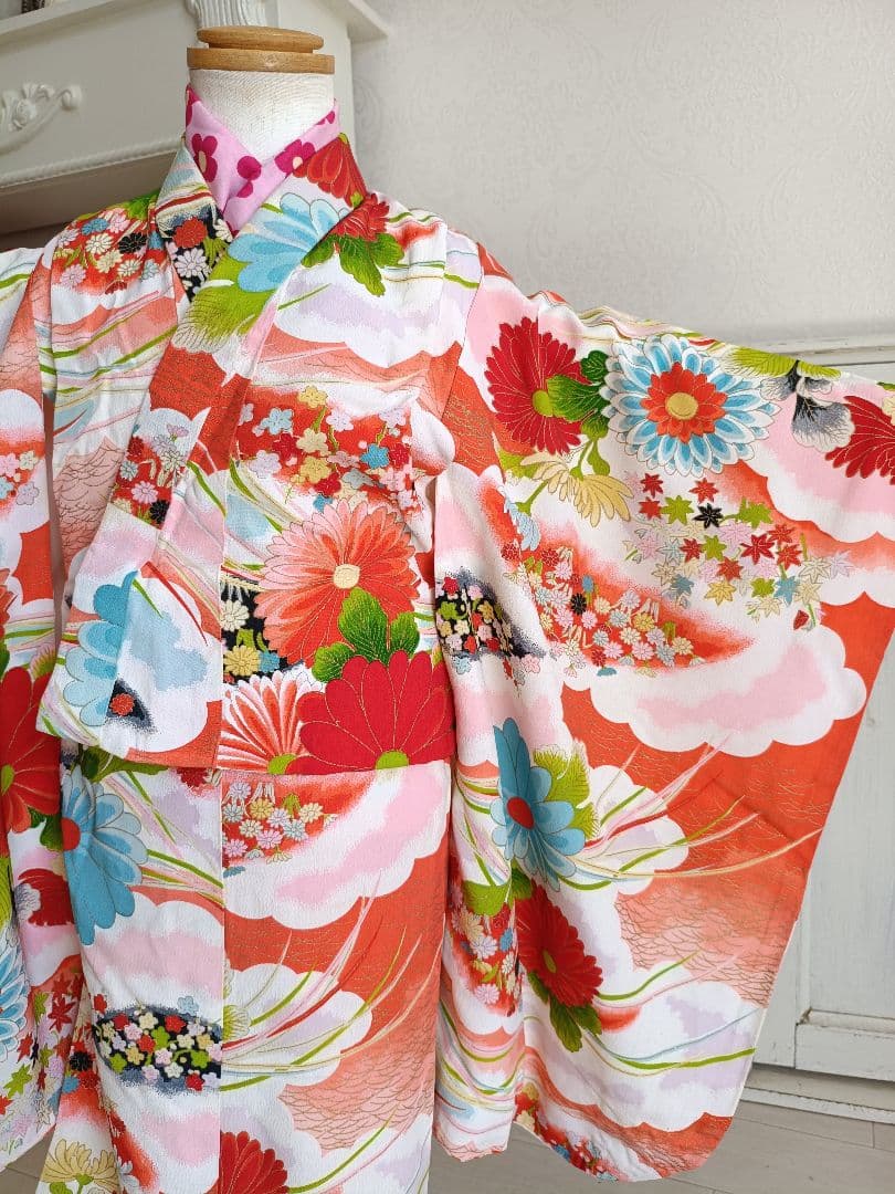 アンティーク着物と新品正絹被布セット